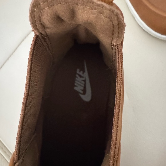 Nike Air Max Thea Mid Chelsea Womens Sneaker - Picture 10 of 11